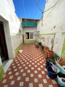 Casa baja junto a la Avenida América, Almendralejo