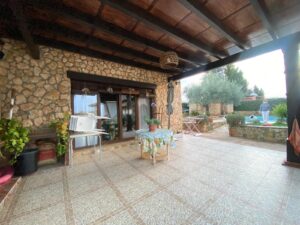 Gran chalet en Ctra de Alange - Almendralejo