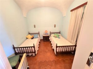Gran casa en Hinojosa del Valle, a 30 min de Almendralejo