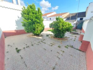 Casa con patio en Guareña