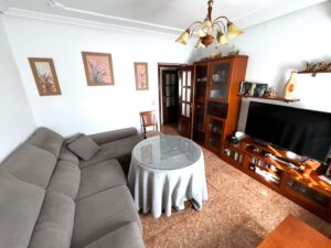 Piso Semi-Reformado en Llopis Iborra