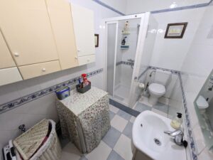 Piso Reformado con Patio Zona Centro