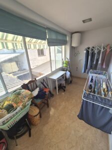 Vivienda con Casa Baja, Piso y Cochera en Santa Amalia