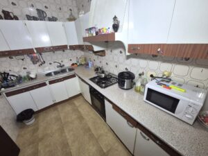 Vivienda con Casa Baja, Piso y Cochera en Santa Amalia