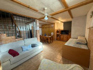 Finca con casa de 180 m2 hipotecable, Villafranca de los Barros