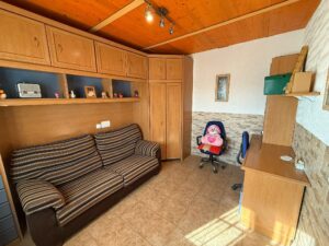 Finca con casa de 180 m2 hipotecable, Villafranca de los Barros