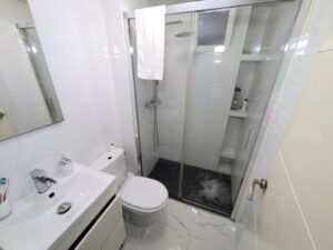 Piso Reformado Cerca de Av. Vía de la Plata