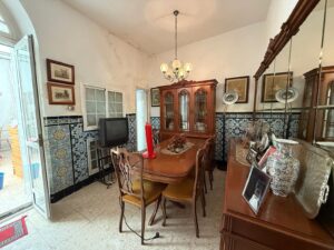 Casa baja en Avenida San Antonio, Almendralejo
