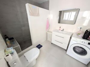 Casa Baja con Garaje en San Juan
