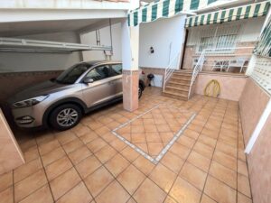 Casa con Patio Zona Centro (La Argentina)