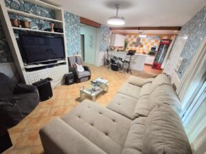 Finca Rústica Hipotecable con Piscina en Zona Las Arenas