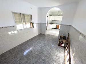 Casa de Dos Plantas en la Zona Baja de San Juan