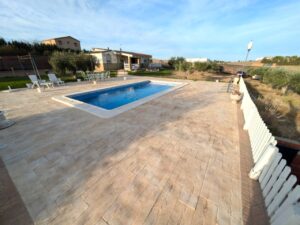 Casa de Campo con Piscina en Don Álvaro