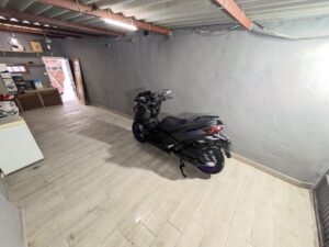 Casa con Garaje en Esparragalejo