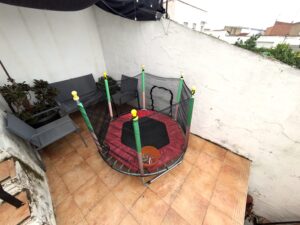 Casa con Garaje en Esparragalejo