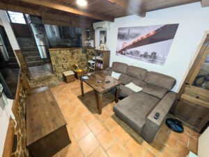 Casa con Garaje en Esparragalejo