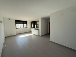 Piso con ascensor y plaza de garaje, Polideportivo