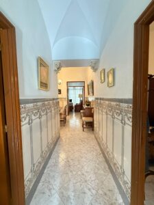 Casa baja a un paso de la Avenida de la Paz, Almendralejo