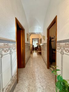 Casa baja a un paso de la Avenida de la Paz, Almendralejo