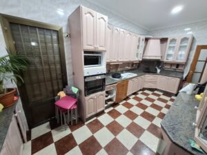 Casa con Garaje en La Zona de San Juan