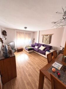 SE VENDE ADOSADO EN OLIVENZA