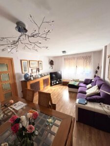 SE VENDE ADOSADO EN OLIVENZA