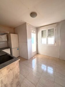 CASA EN PRIMERA PLANTA EN GÉVORA