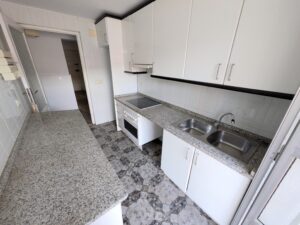 Casa Baja Semi-reformada en Zona Centro