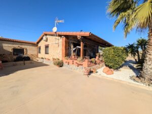 Casa de Campo con Piscina en Mérida