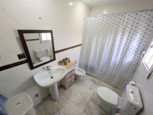 Chalet con Piscina en Don Álvaro