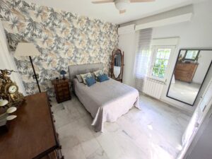 Chalet con Piscina en Don Álvaro