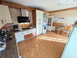 Chalet con Piscina en Don Álvaro