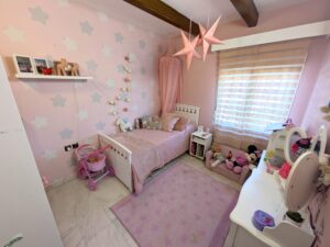 Chalet con Piscina en Don Álvaro