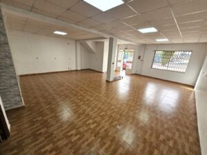 LOCAL EN CIUDAD JARDÍN, BADAJOZ