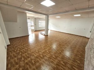 LOCAL EN CIUDAD JARDÍN, BADAJOZ