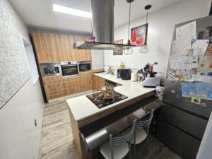 SE VENDE CASA EN BADAJOZ