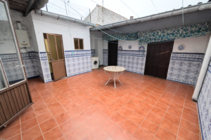 Edificio Con Dos Pisos Zona Centro