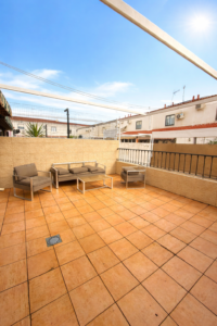 ADOSADO EN VENTA EN OLIVENZA