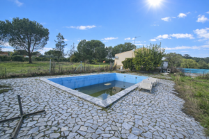 SE VENDE PARCELA EN CAMPOMANES