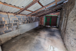 Casa con Patio y Garaje en Trujillanos