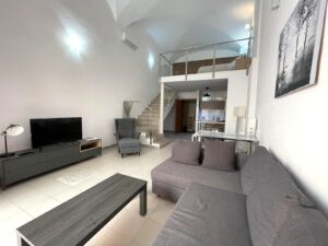APARTAMENTO TURÍSTICO EN PLENO CENTRO DE CÁCERES
