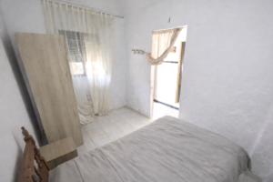 Casa baja con Solar urbano en la Zona de San Juan