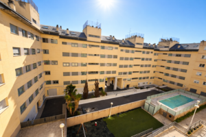 SE VENDE PISO EN ZONA DEL PERÚ, CÁCERES