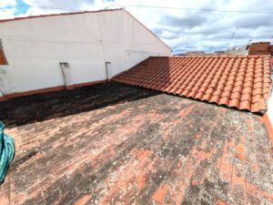 Casa baja con Solar urbano en la Zona de San Juan