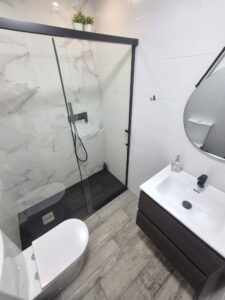 Casa reformada con Patio en Zona Abadias