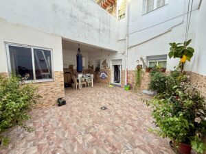 Bajo de casa con entrada independiente, Plaza Santiago