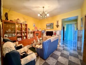 Bajo de casa con entrada independiente, Plaza Santiago