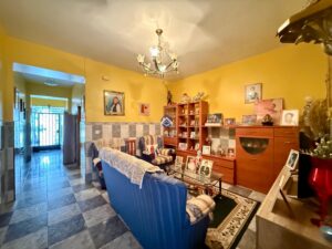 Bajo de casa con entrada independiente, Plaza Santiago