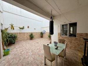 Bajo de casa con entrada independiente, Plaza Santiago