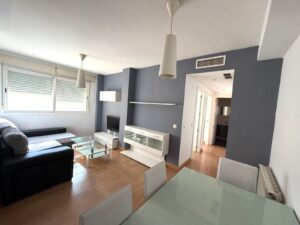 SE VENDE PISO EN ZONA DEL PERÚ, CÁCERES